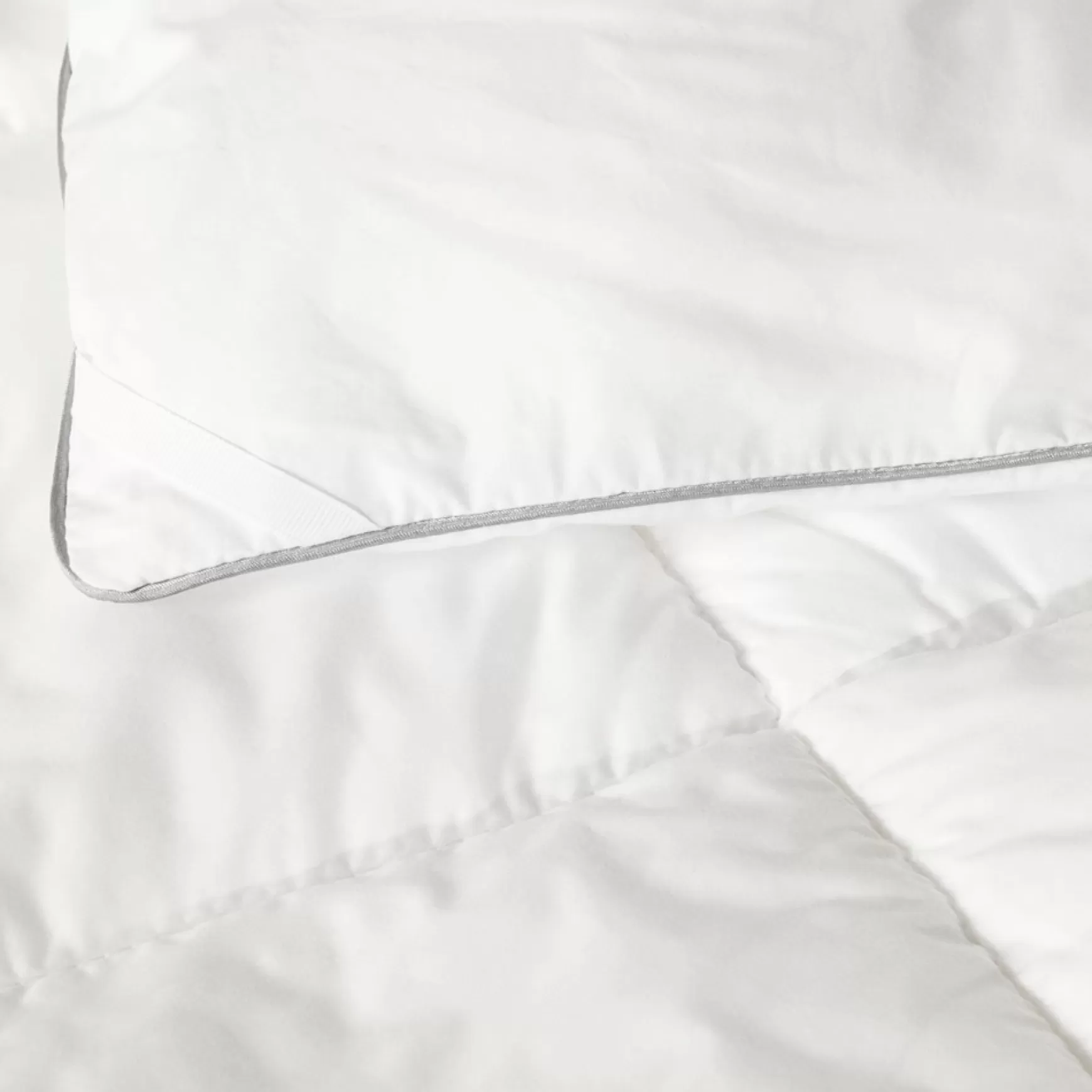 Bedding*Brunelli 4 Seasons Duvet - Cotton/Microfiber