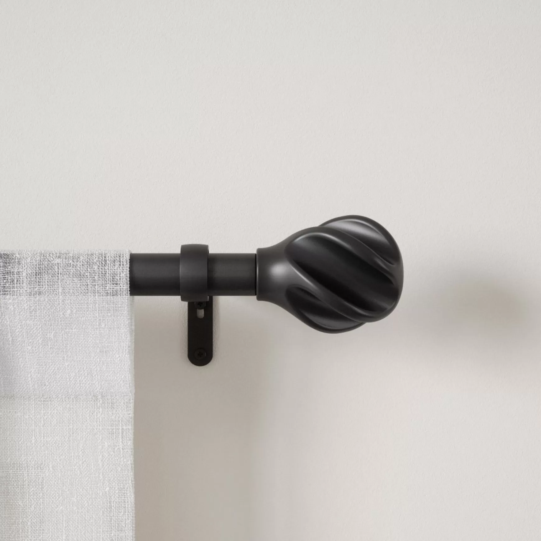 Poles & Curtains*Umbra Black Curtain Rod - Helix