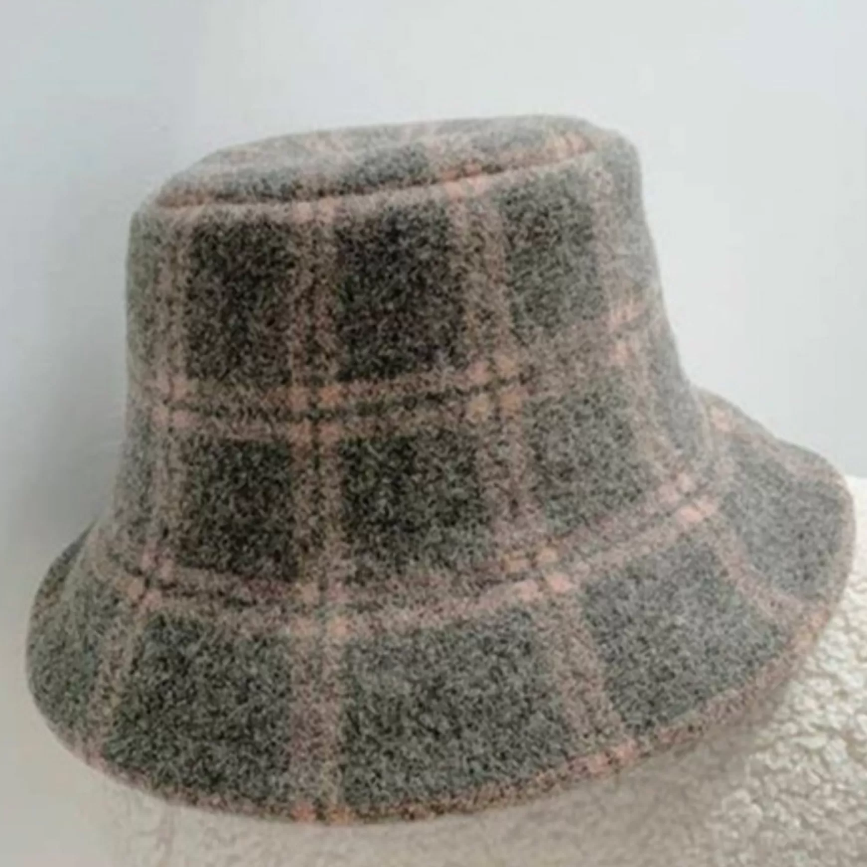 Scarves, Gloves & Hats*Pathz Bucket Hat - Grey Plaid
