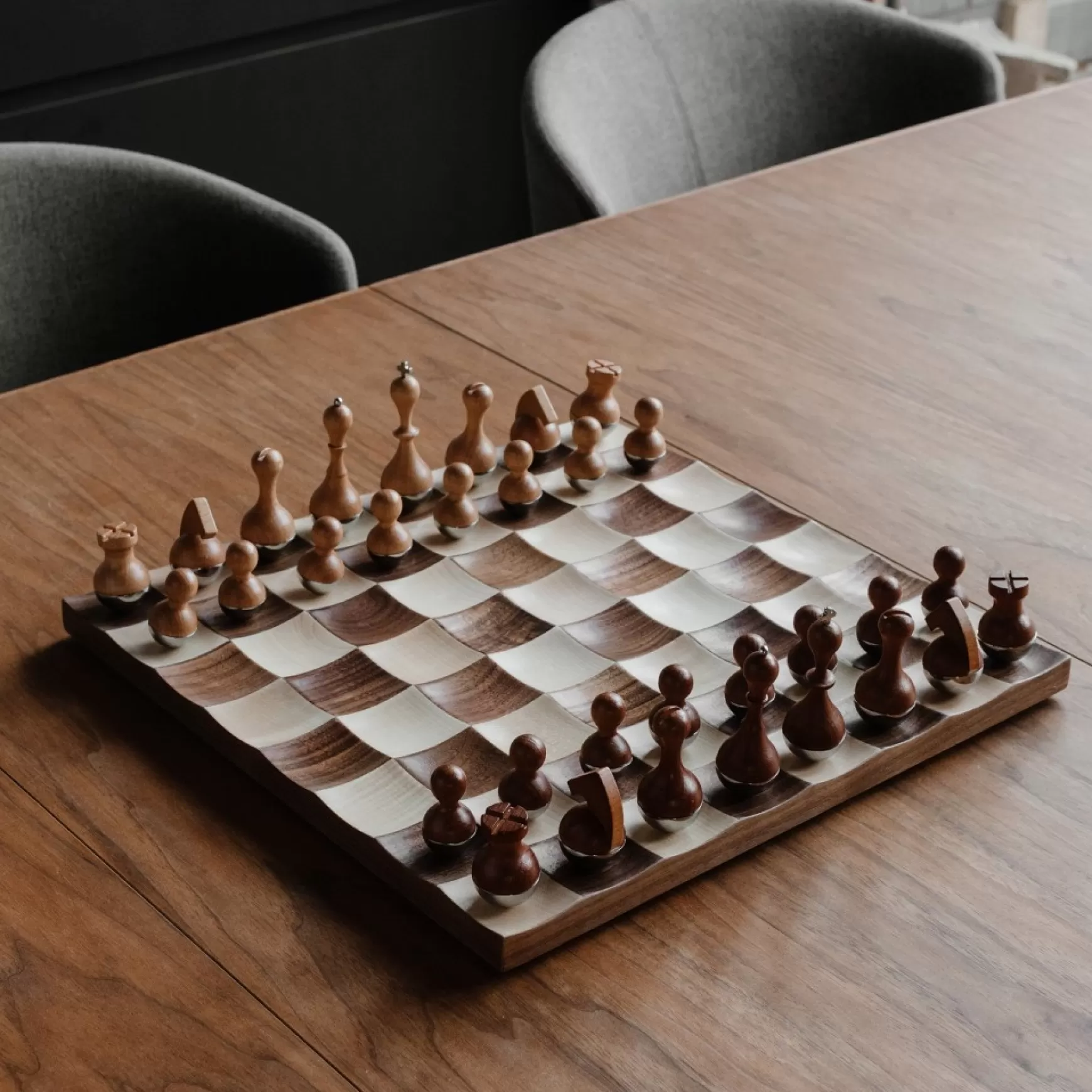 Decorative Objects*Umbra Chess Set - Wobble