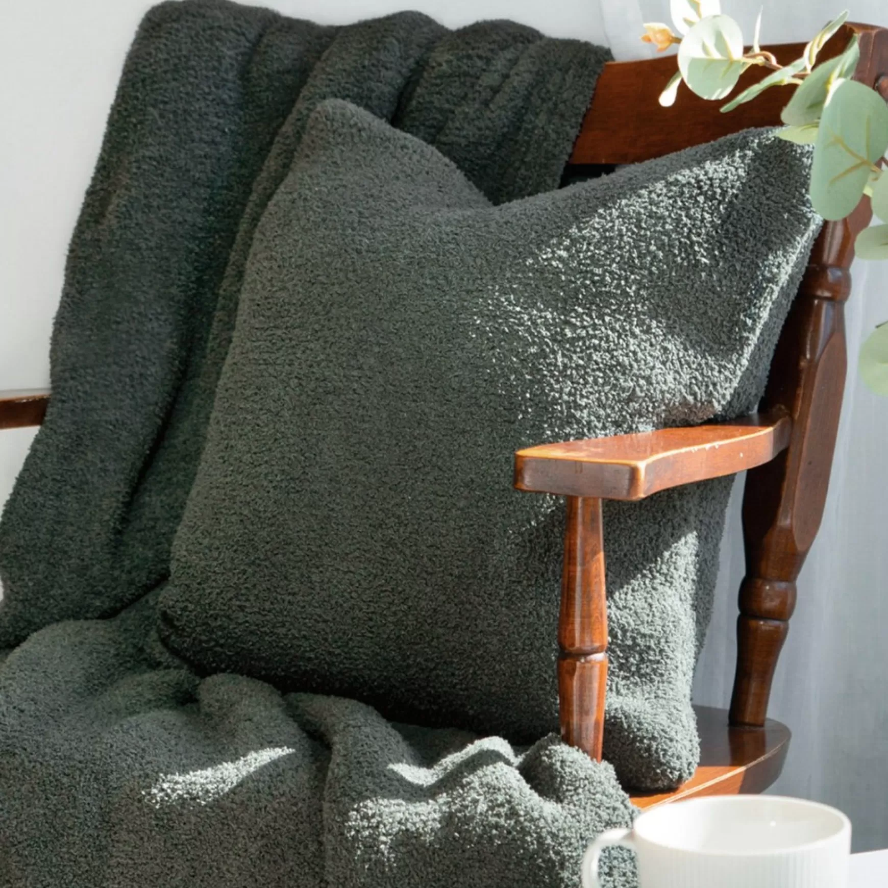 Cushions*Agence K Deluxe Knitted Cushion - Bottle Green