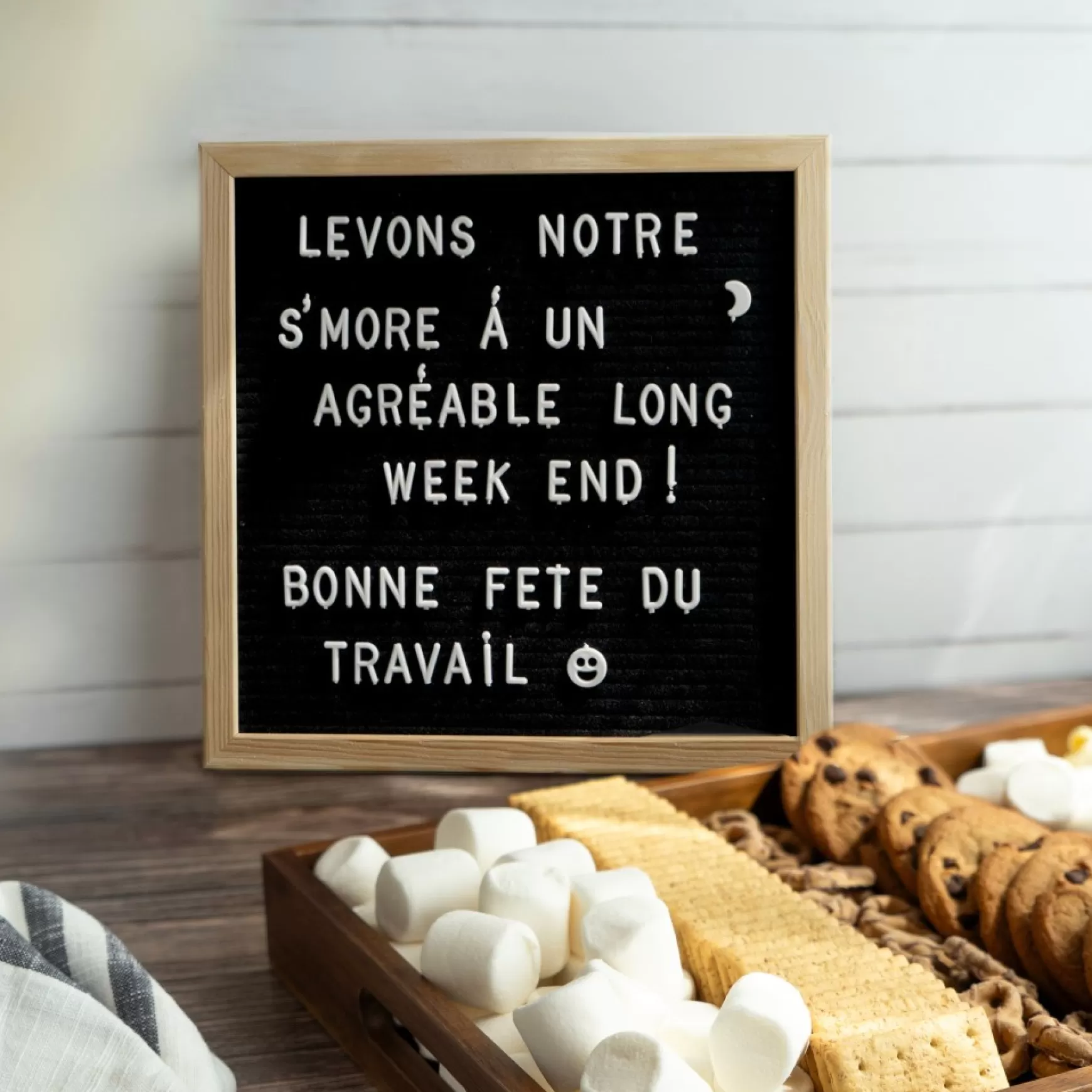 Decorative Objects*Ricardo Felt Board - Interchangeable Letters