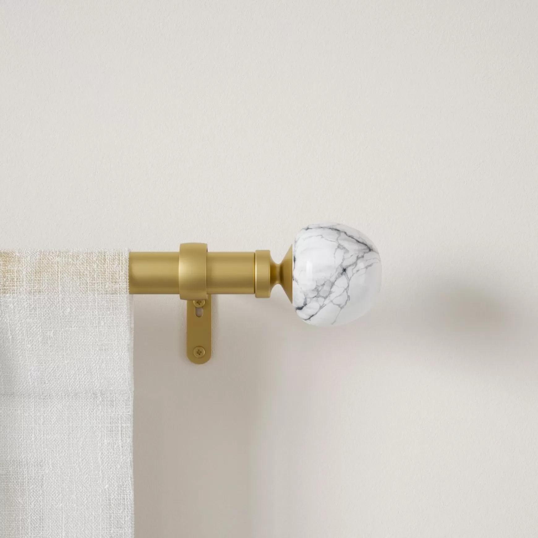 Poles & Curtains*Umbra Gold Curtain Rod - Venus