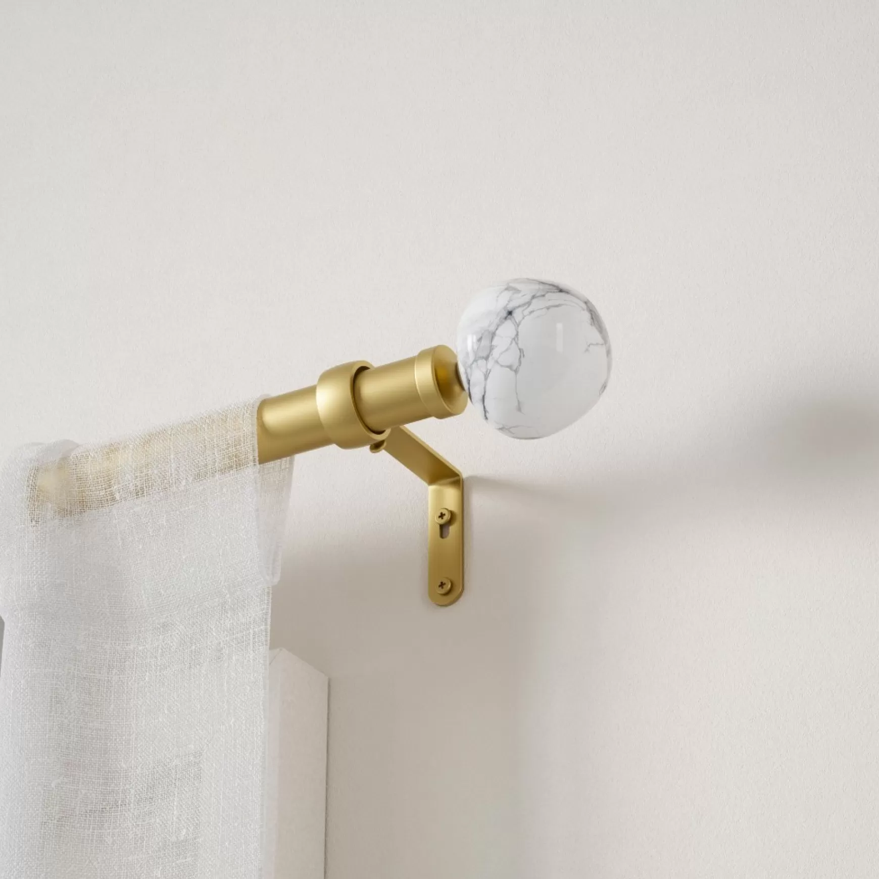 Poles & Curtains*Umbra Gold Curtain Rod - Venus
