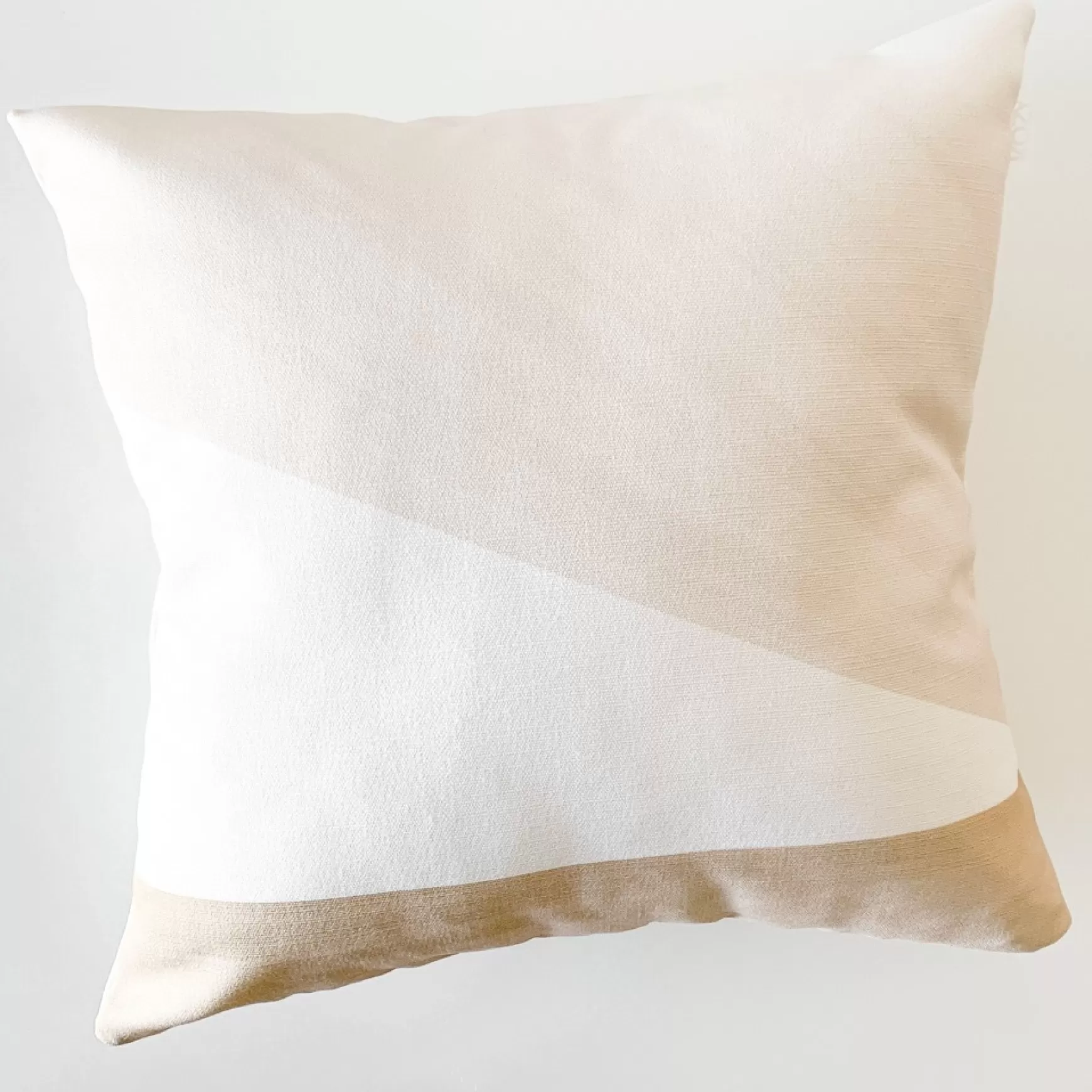 Cushions*Les textiles Patlin Kozy Cushion - 3 Tones