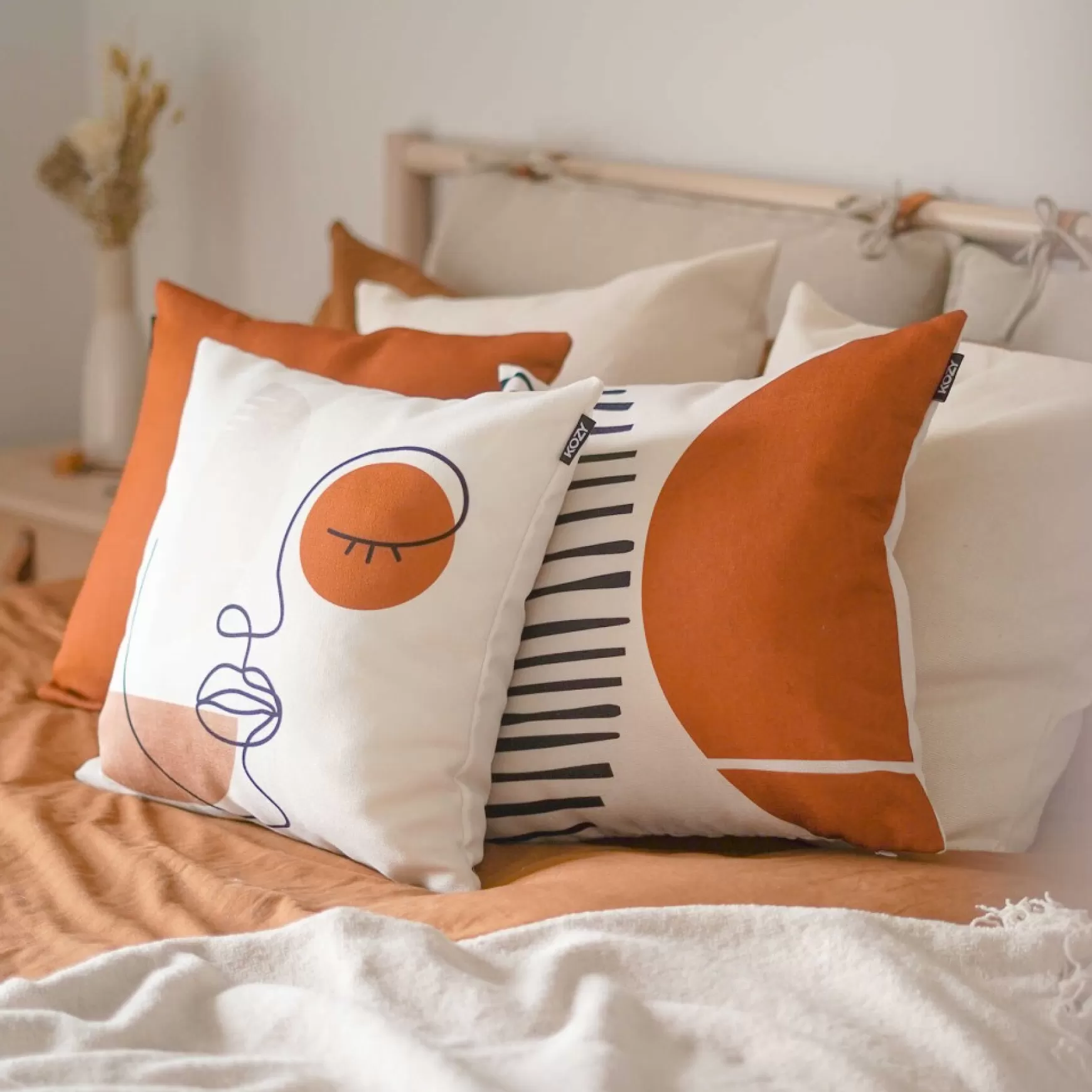 Cushions*Les textiles Patlin Kozy Cushion - Abstract Rusty