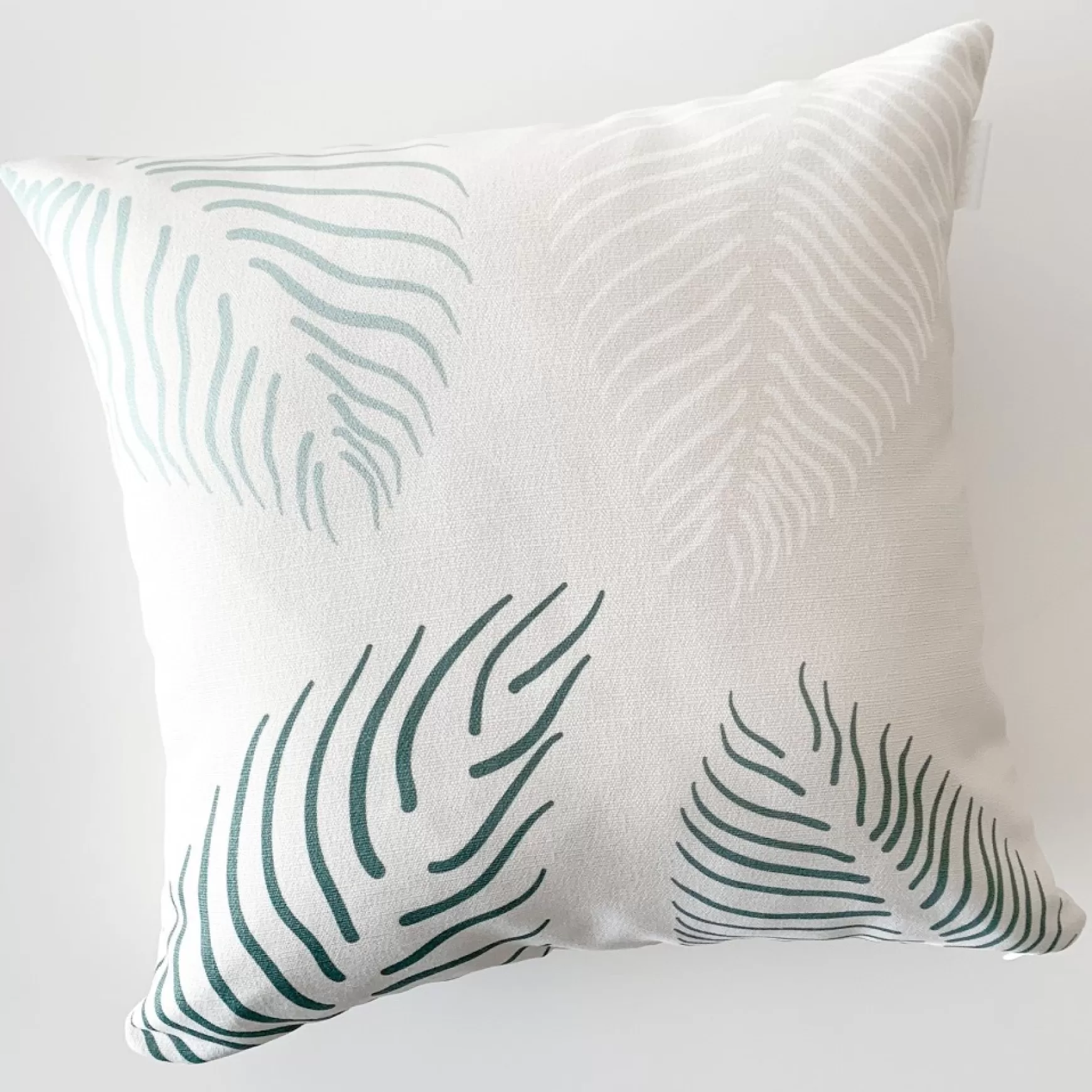 Cushions*Les textiles Patlin Kozy Cushion - Tricolor