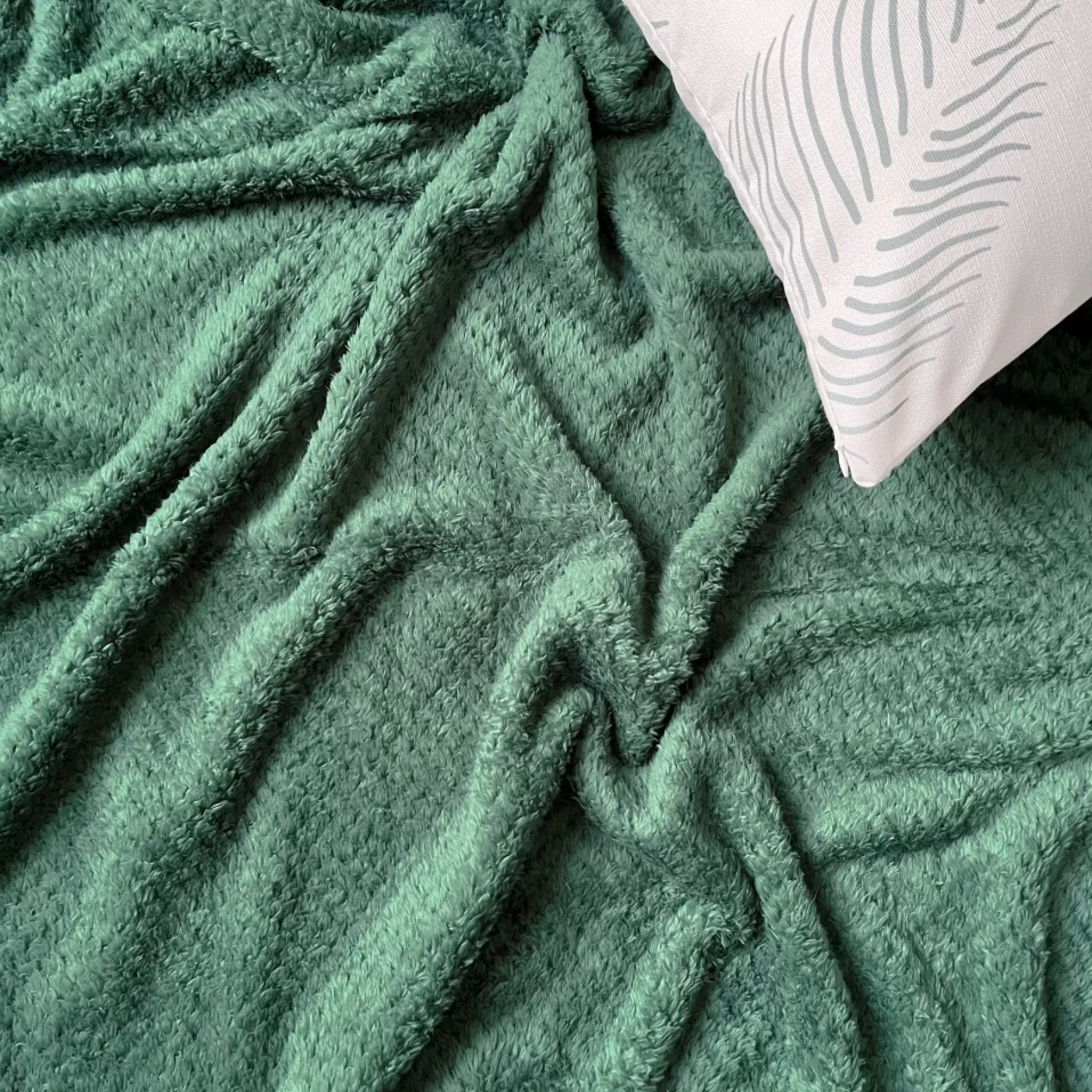 Throws*Agence K Kozy Textured Throw - Forest Green