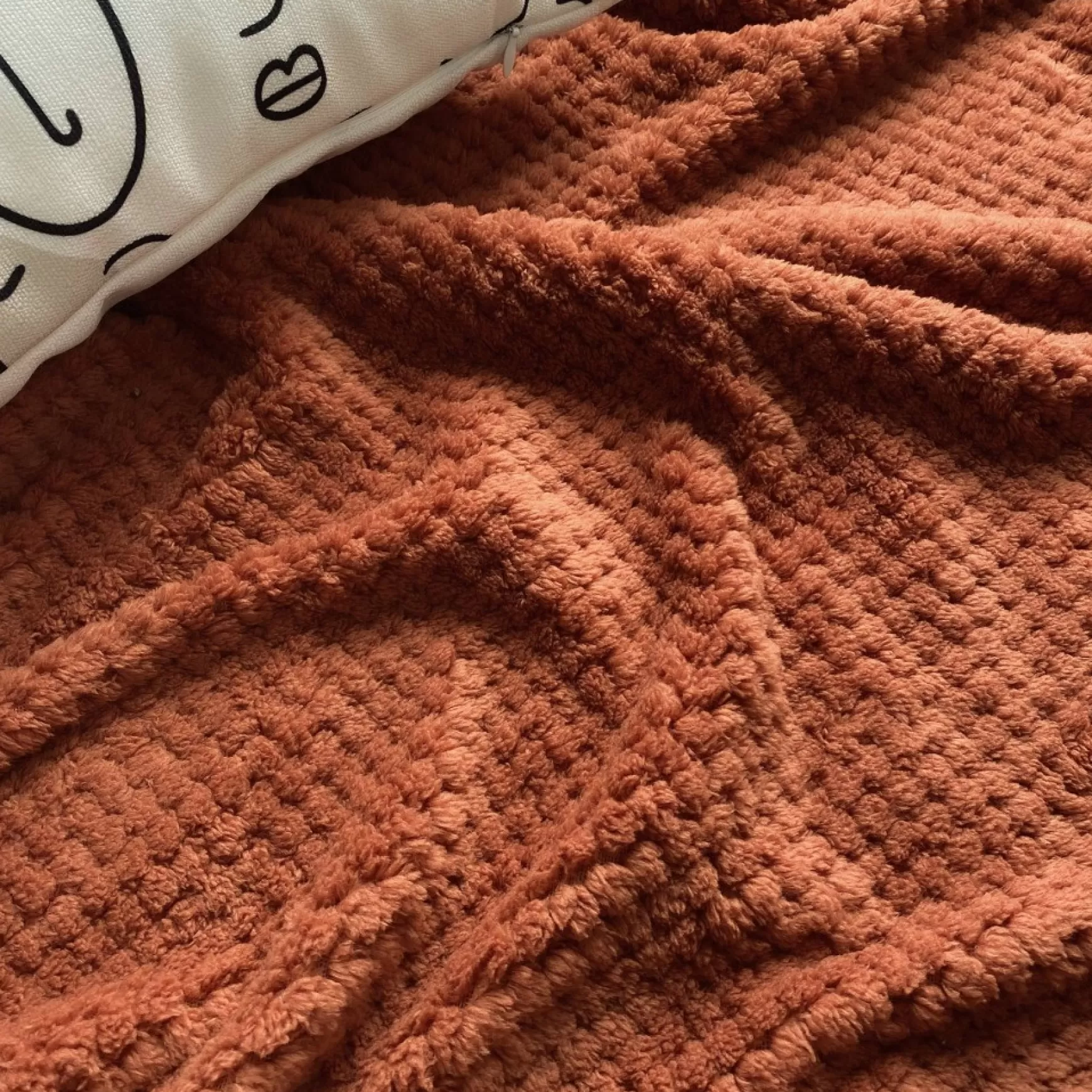 Throws*Agence K Kozy Textured Throw - Rusty