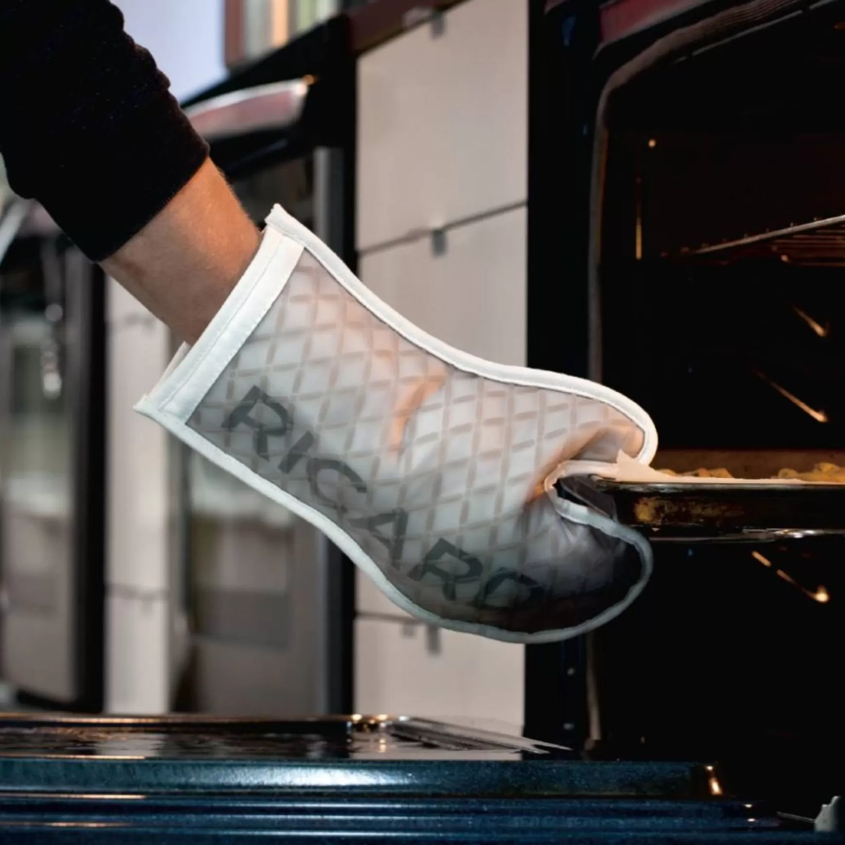 Preparation & Cooking*Ricardo Oven Mitt - Silicon