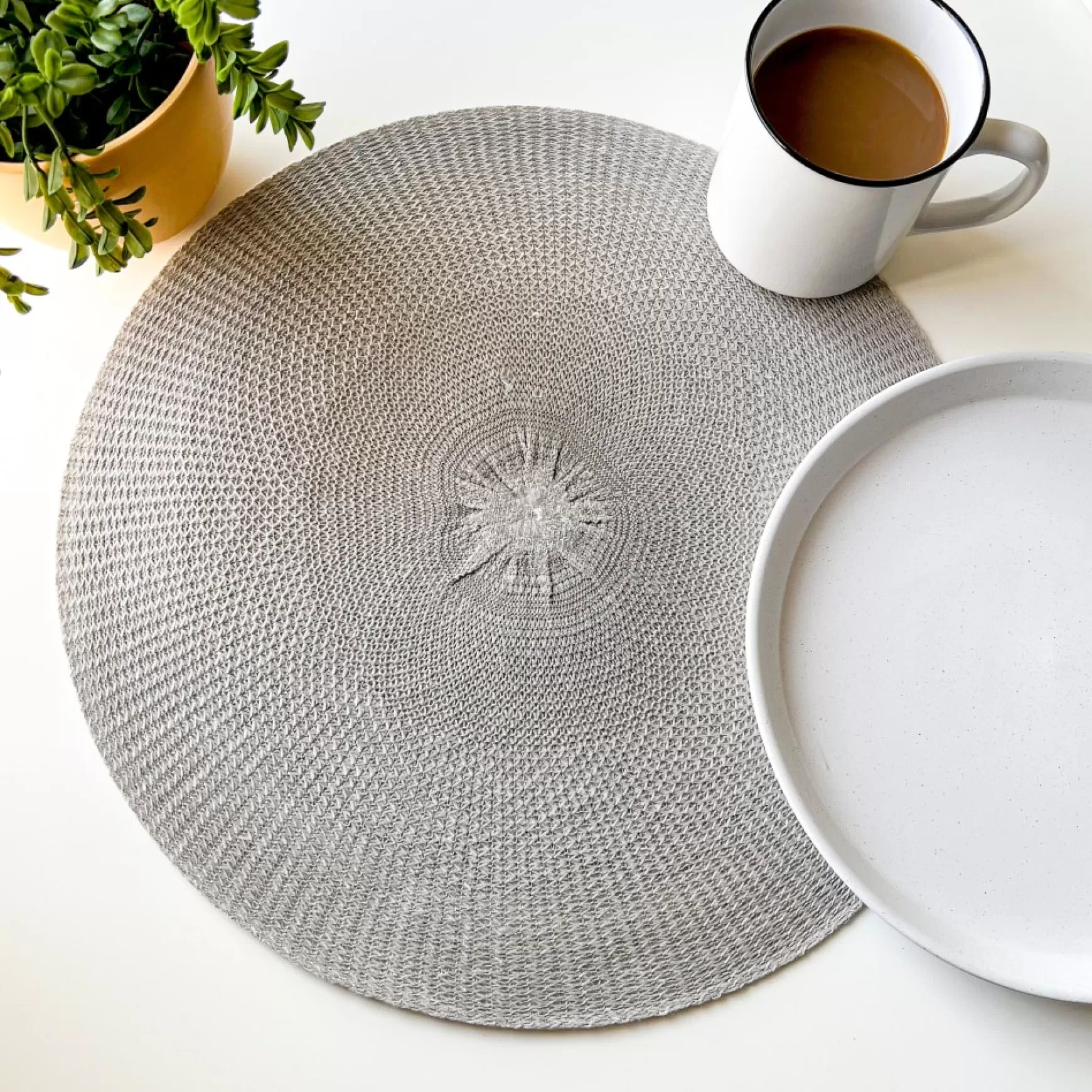 Tablecloths, Placemats & Napkins*Nostalgia Import Polyester Placemat - Grey
