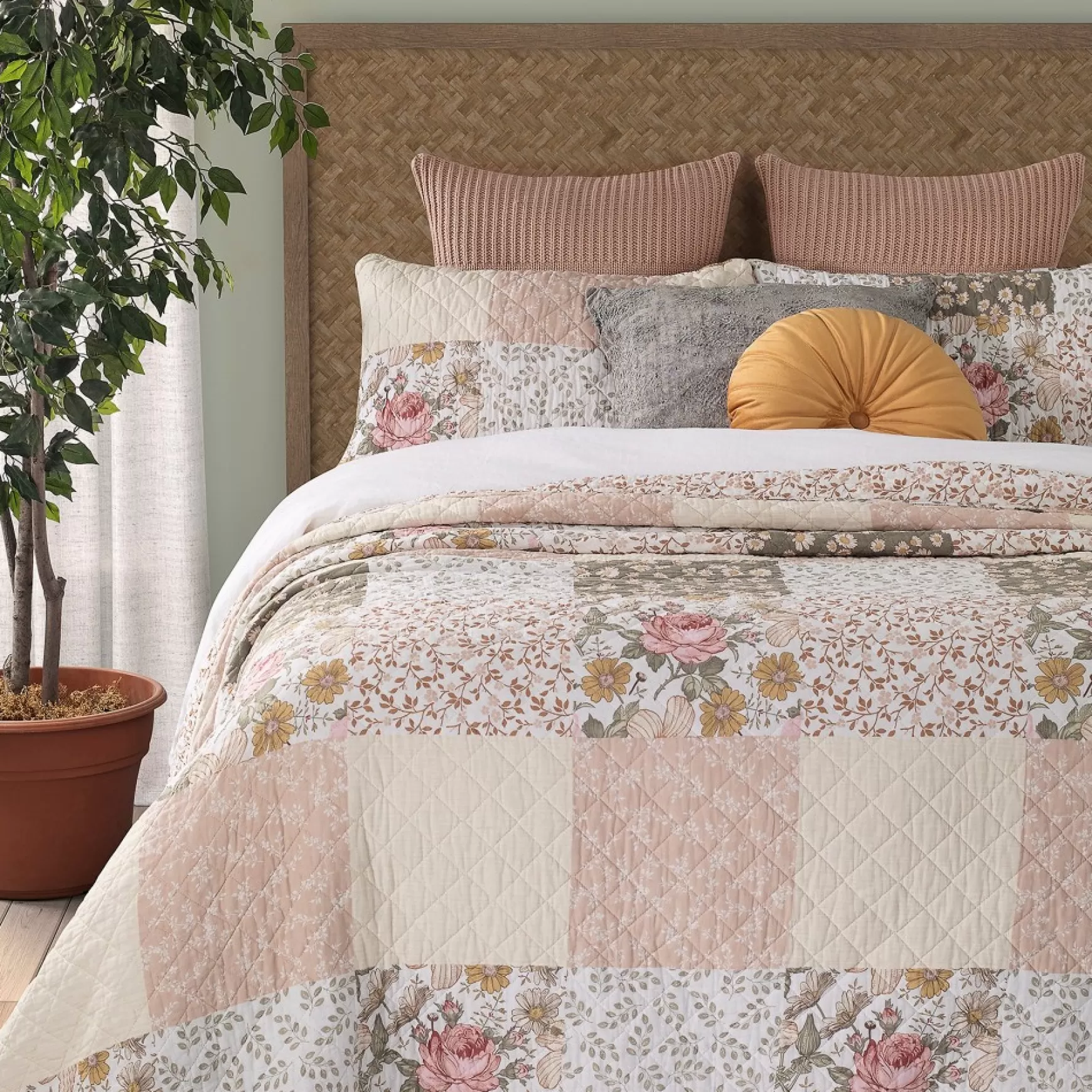 Bedding*Brunelli Quilt - Agatha Romantic