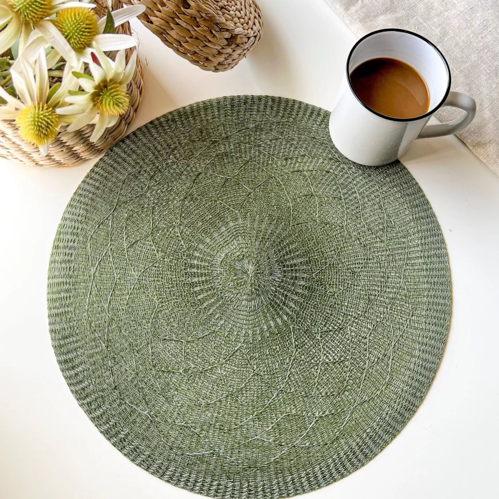 Tablecloths, Placemats & Napkins*Nostalgia Import Round Placemat - Green