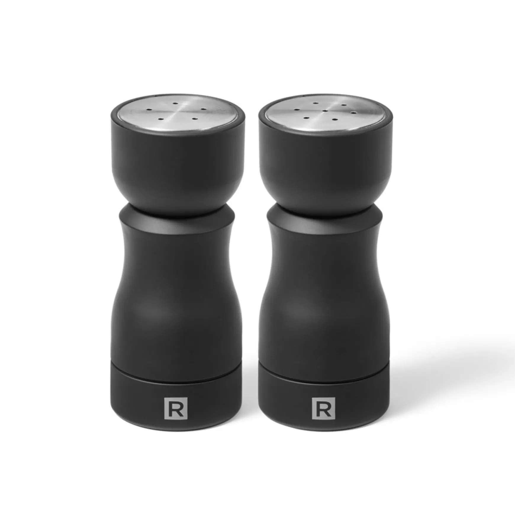Salt & Pepper Shakers*Ricardo Salt And Pepper Shakers