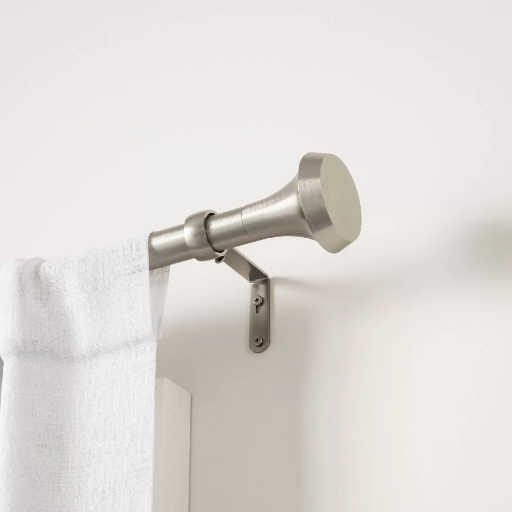 Poles & Curtains*Umbra Silver Curtain Rod - Ella