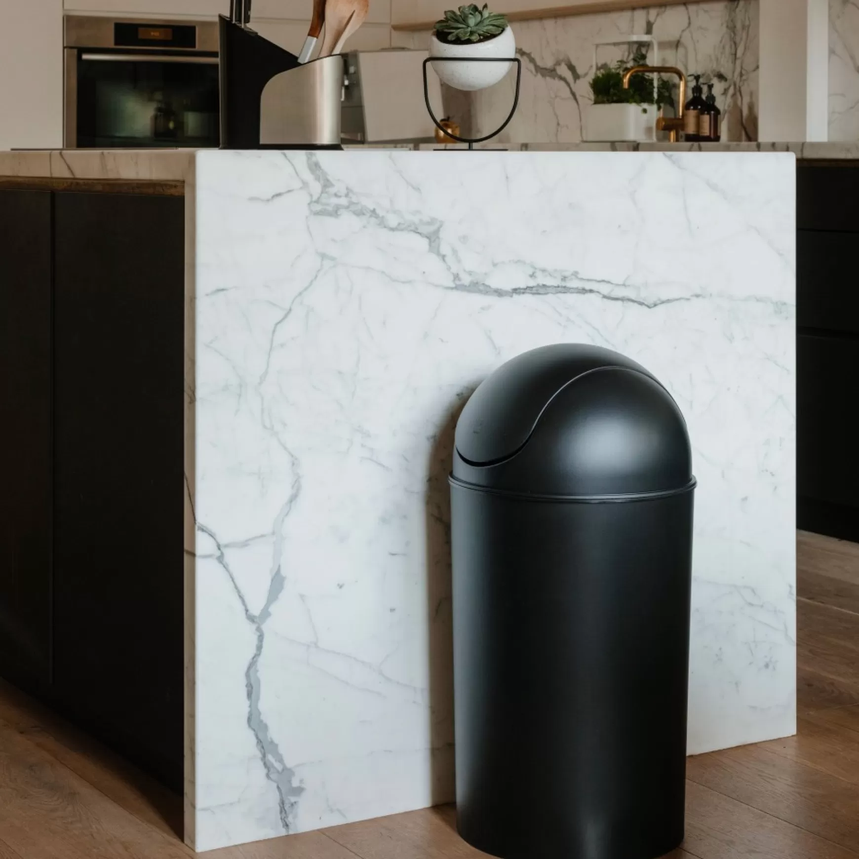 Bathroom*Umbra Trash Can - Grand