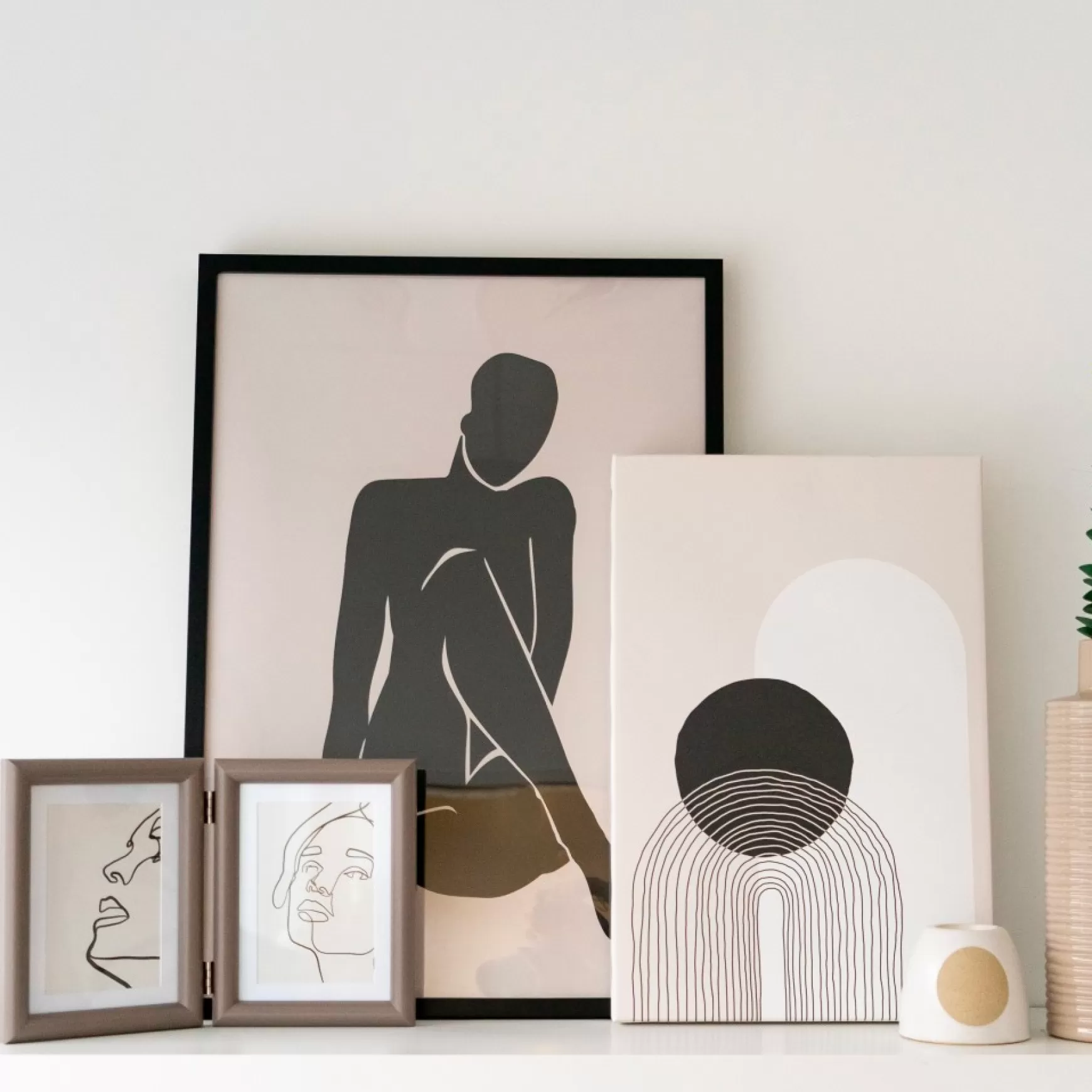 Plates & Wall Frames*Attitudes Import Wall Frame - Black Silhouette